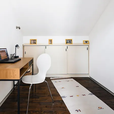 Апартаменты Family Penthouse Old Town Heart Renovated *